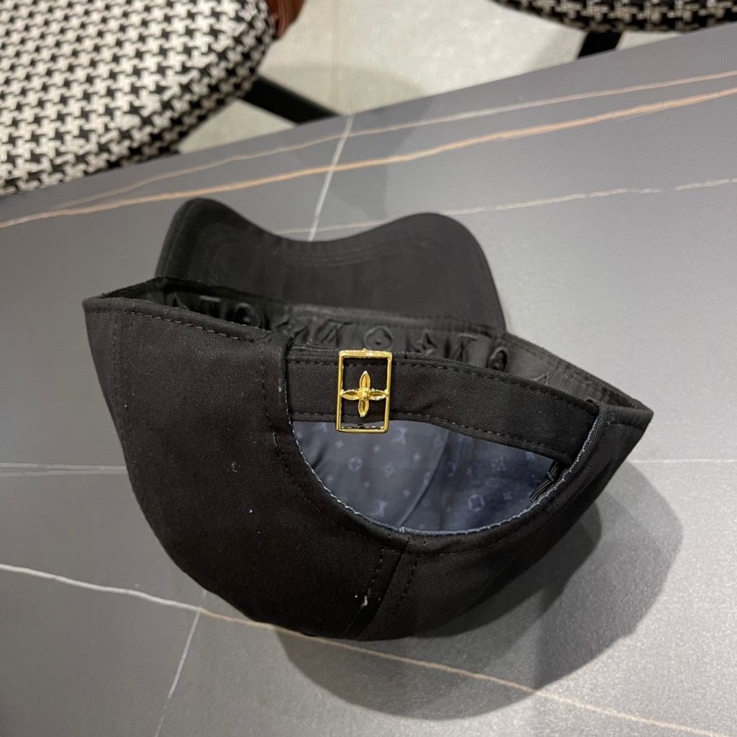 Louis Vuitton Caps